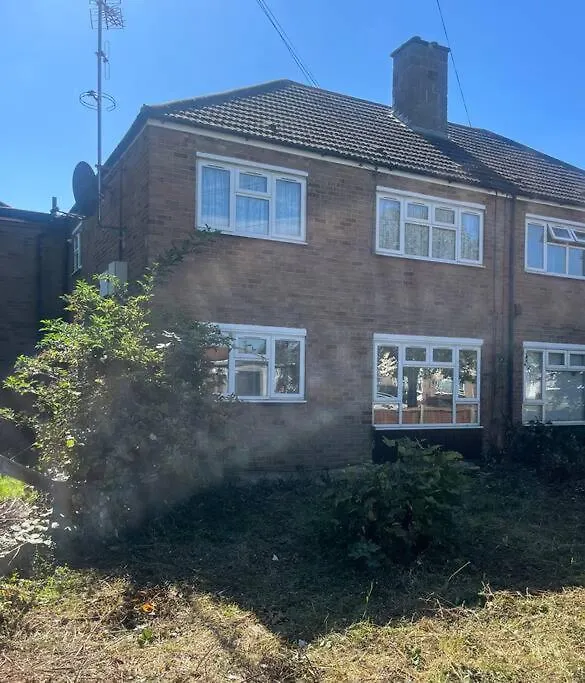 Chilled Space That Sleeps Upto 4 Apartment Barking   Barking (Greater London)